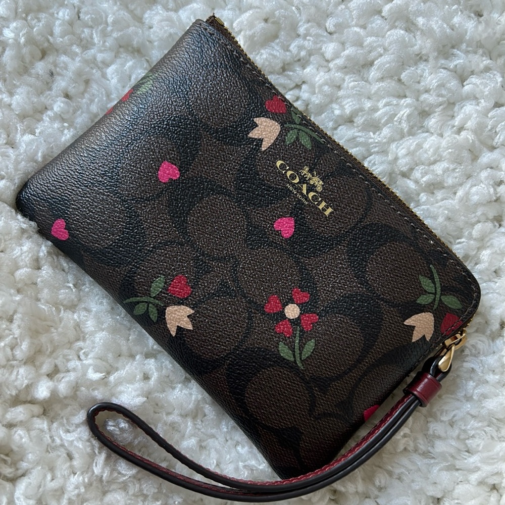 Coach wristlet pouch